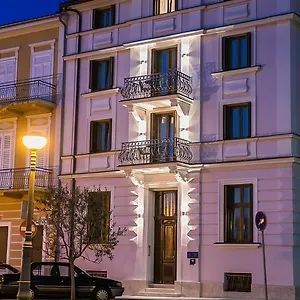 Castello Apartment